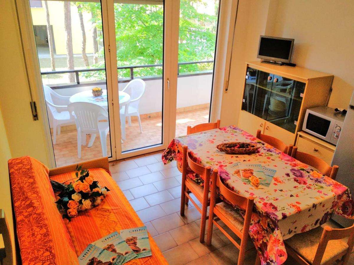 Acquarium Apartment Bibione Bagian luar foto